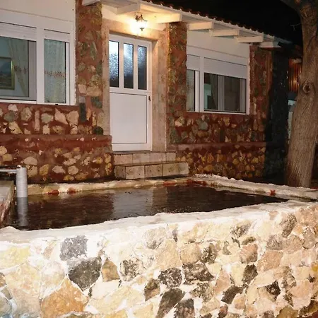 Hotel φάρος λουτρών γαρεφείου