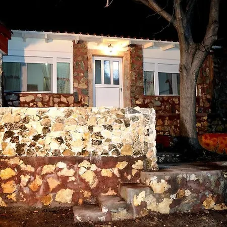 Hotel φάρος λουτρών γαρεφείου 3*